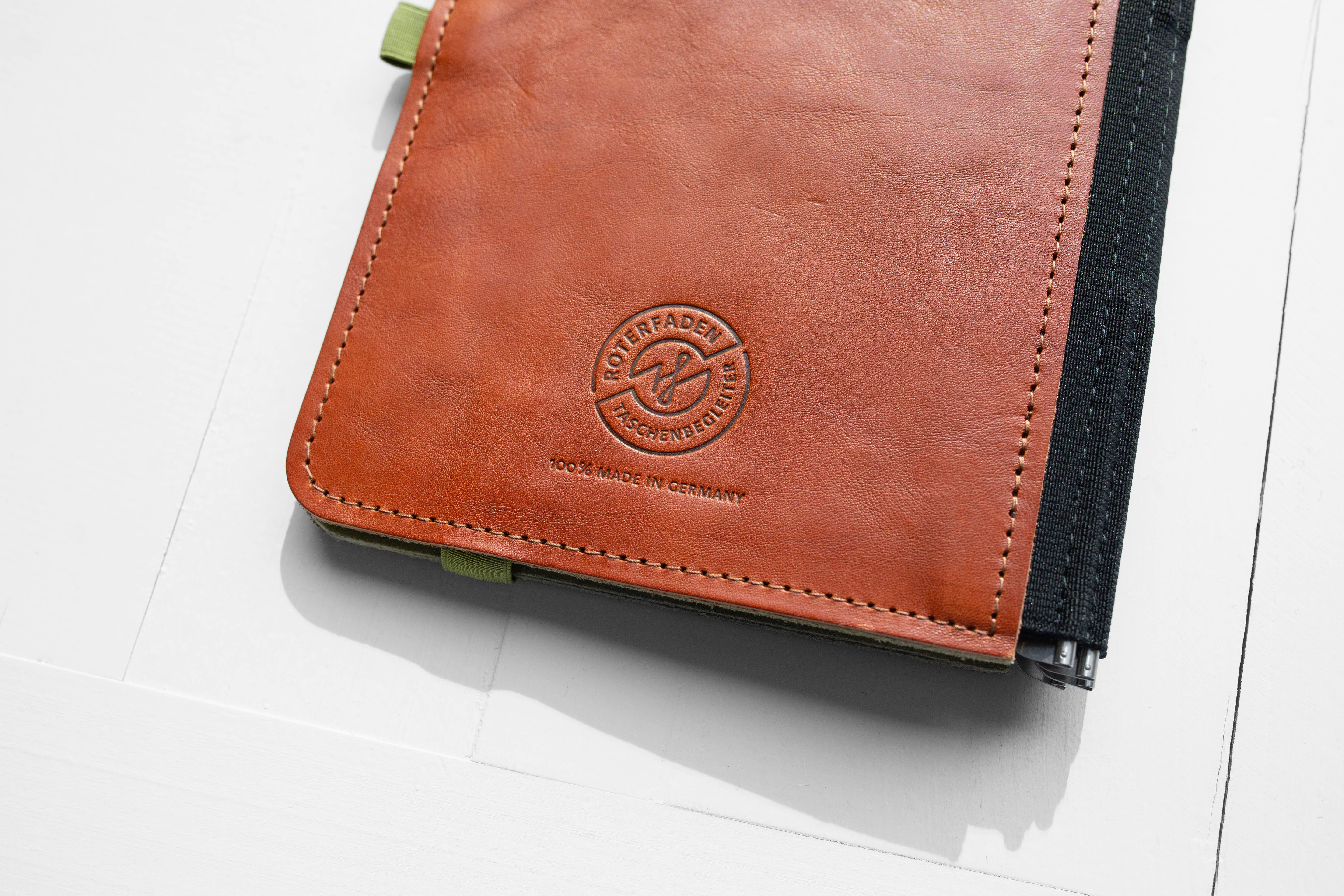 Taschenbegleiter LTD_020 - A5 Medium (Light Brown/Light Olive/Olive)