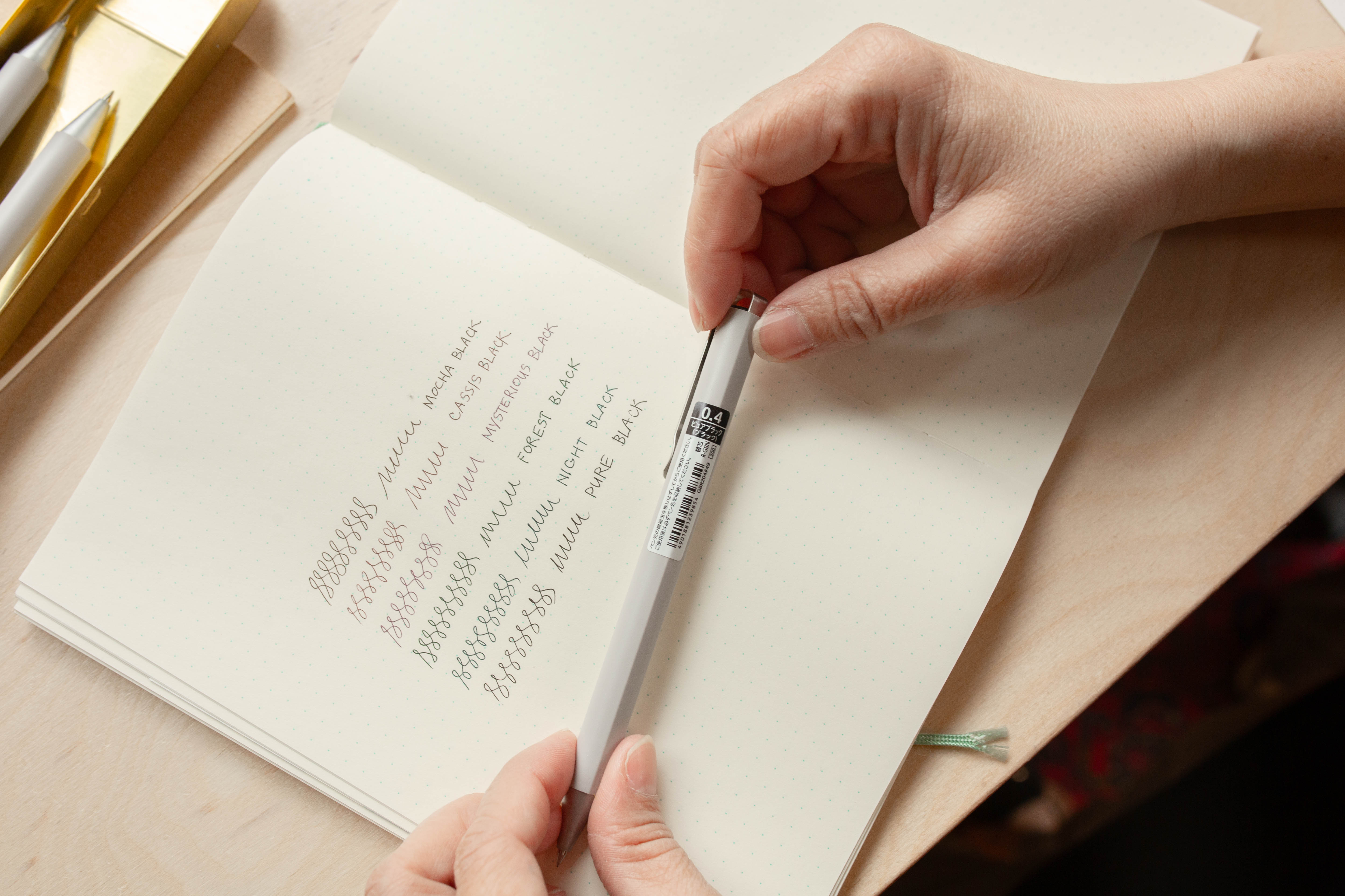 Sakura Ballsign ID04 Gel Pen