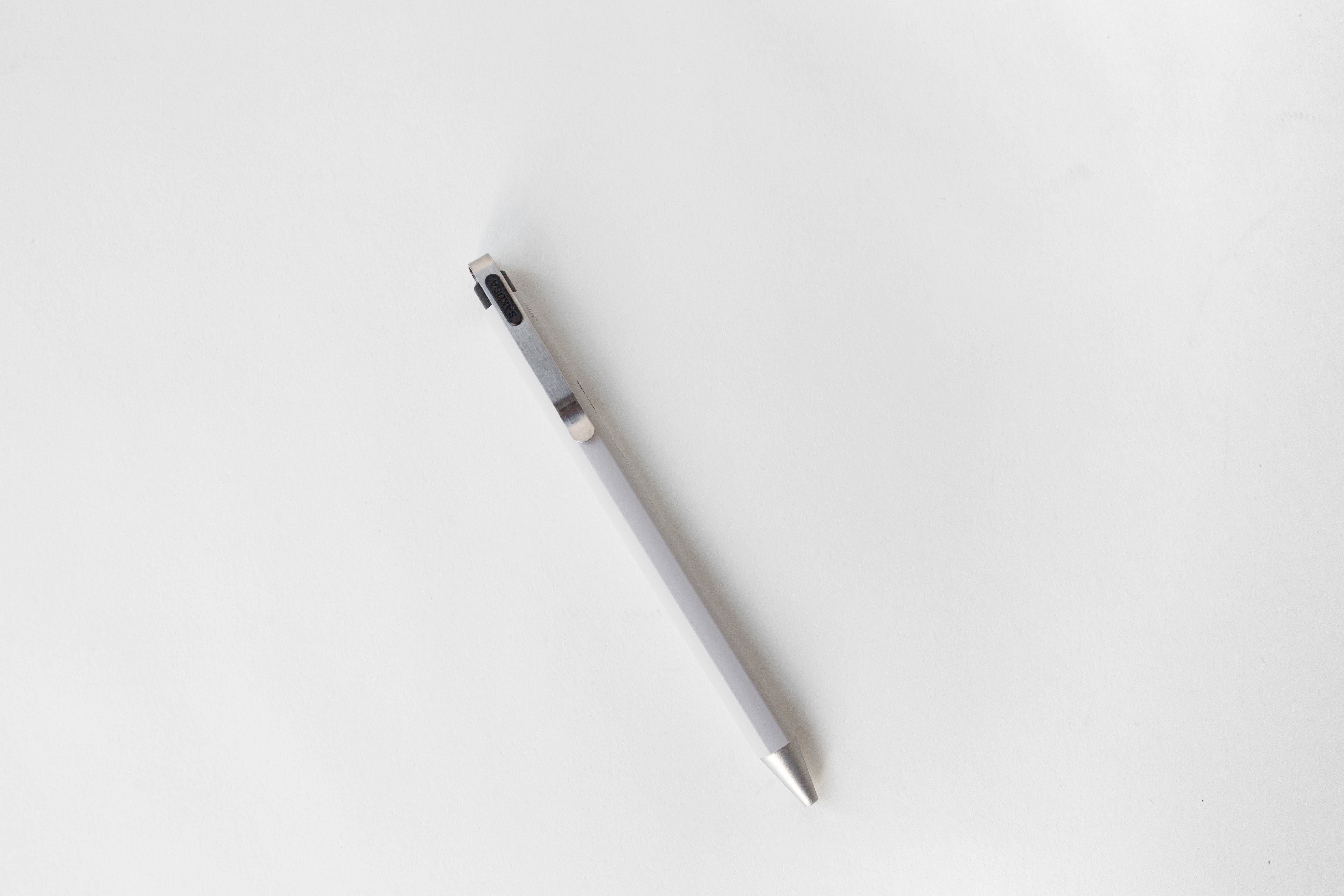 Sakura Ballsign ID04 Gel Pen