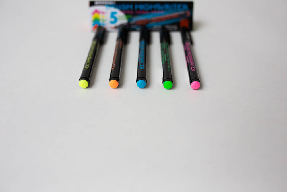 'Brush Writer' Highlighter Set