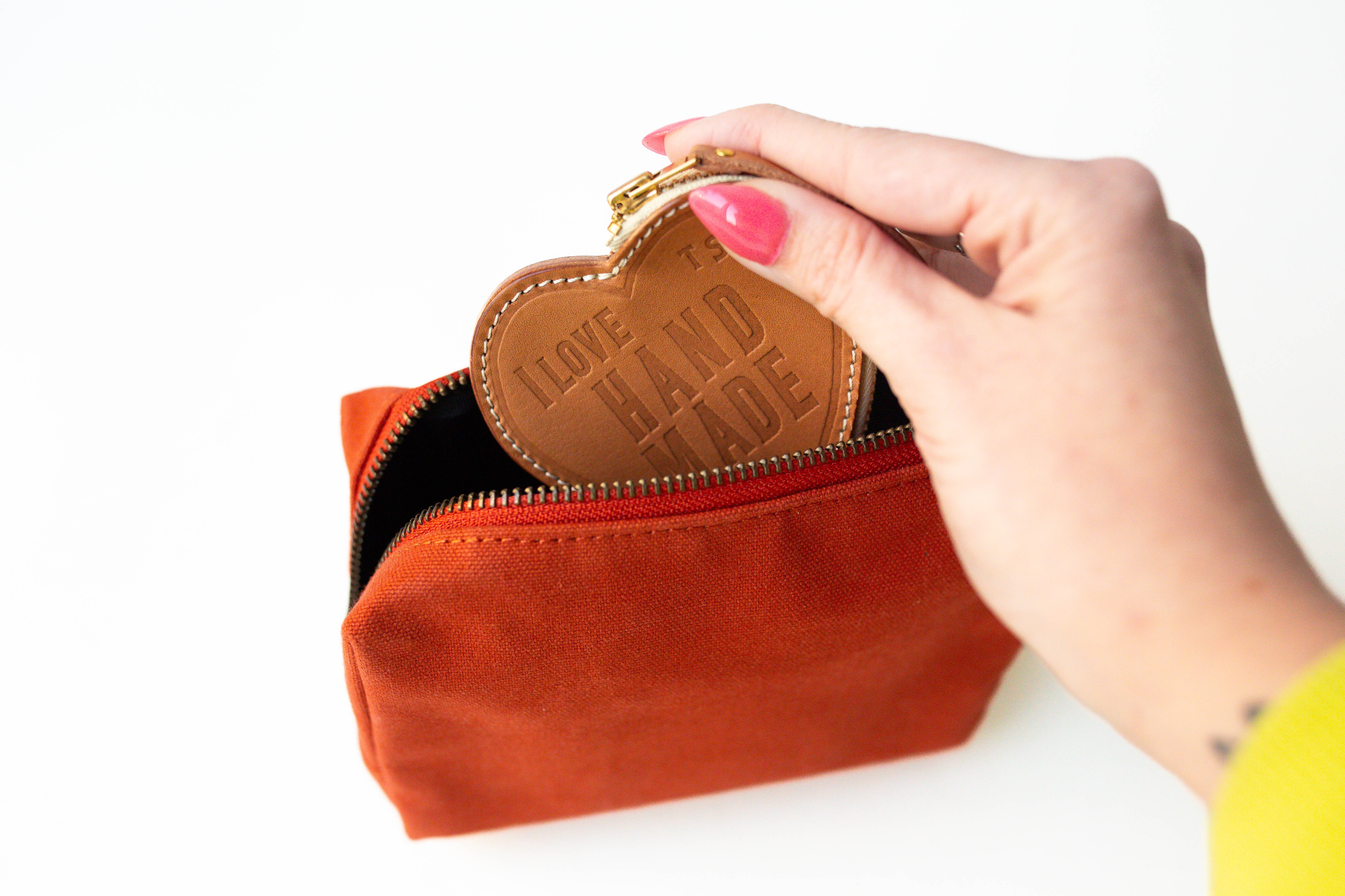 I LOVE HANDMADE Coin Case