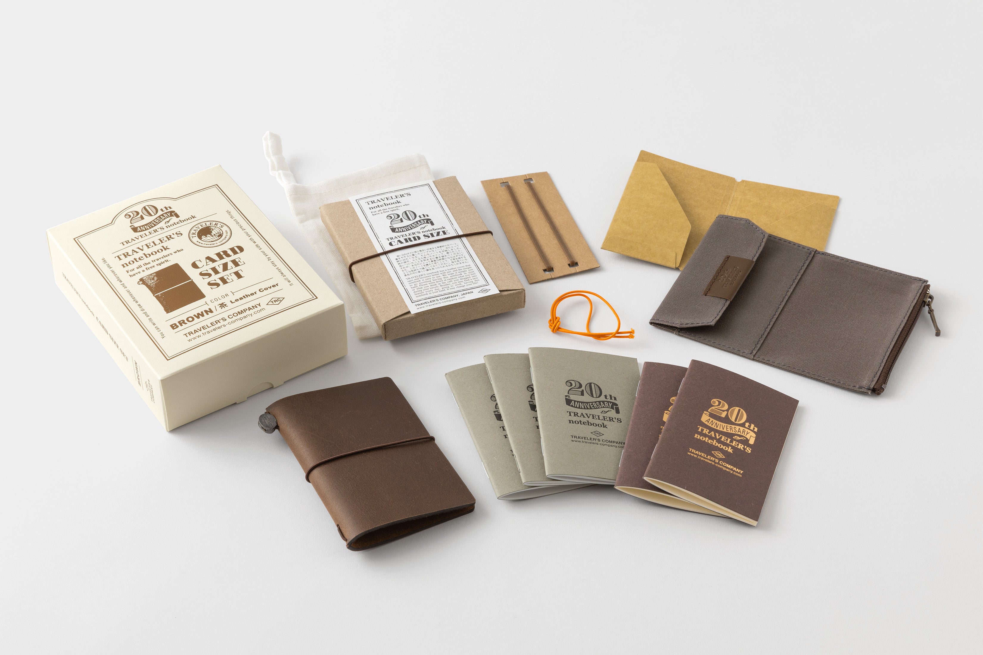 *PRE-ORDER* 20TH ANNIVERSARY of Traveler's Notebook - Card Size Set (Brown)