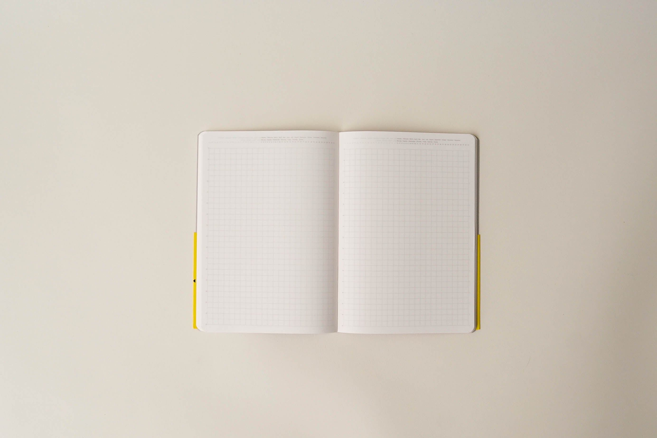 Stalogy 018 Editor's Series 1/2 Year Notebook B6 - Grid