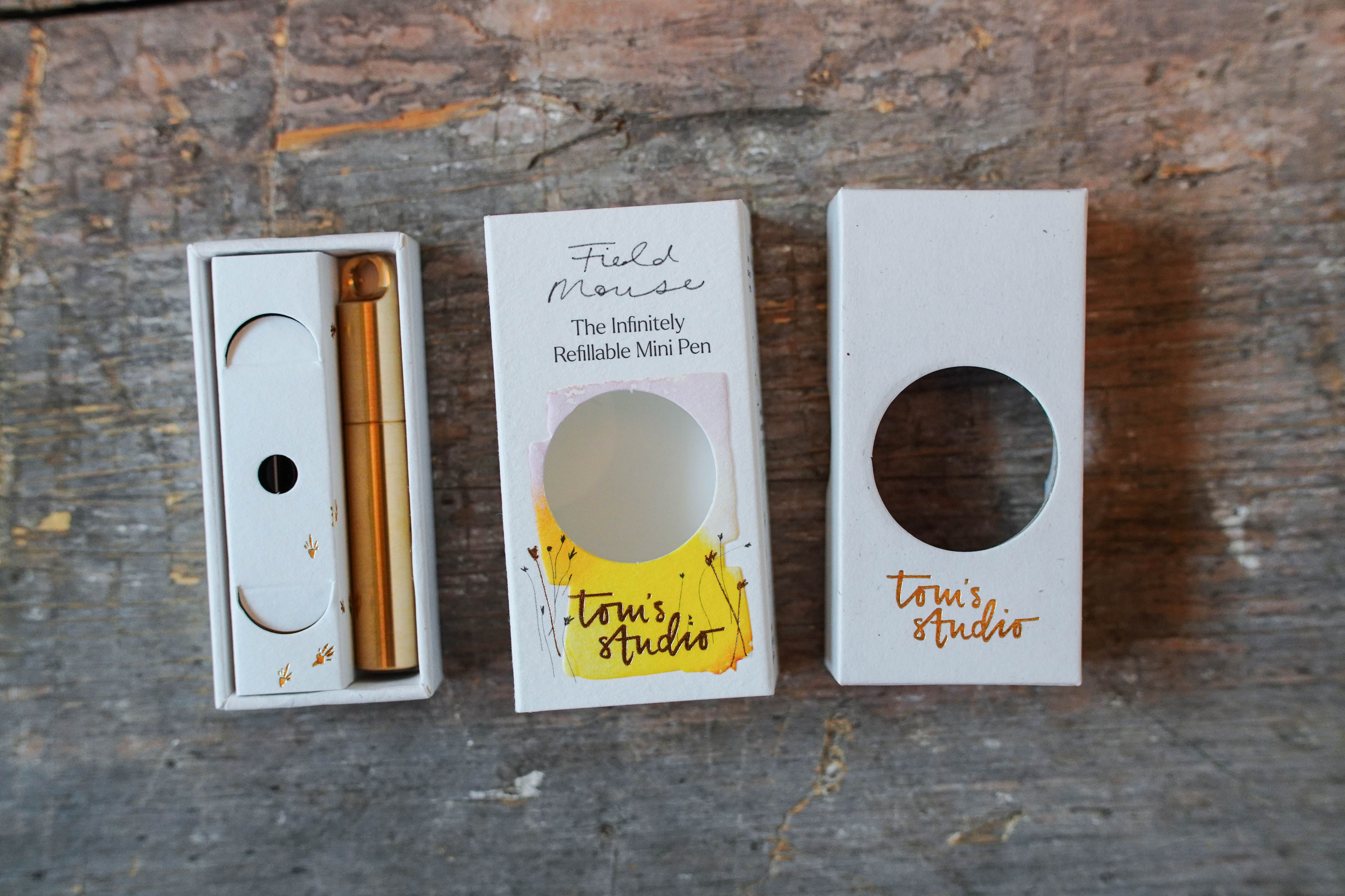 The Field Mouse (Brass) - refillable travel pen