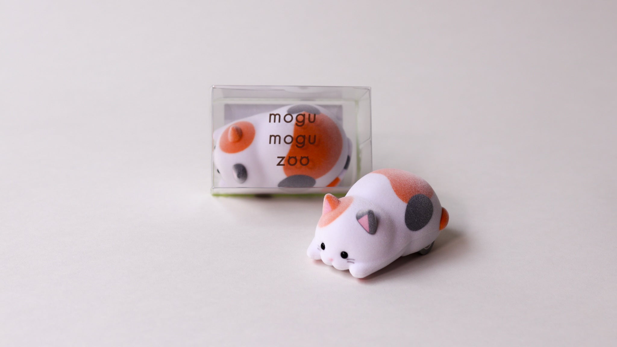 Mogu Mogu Zoo Desk Cleaner