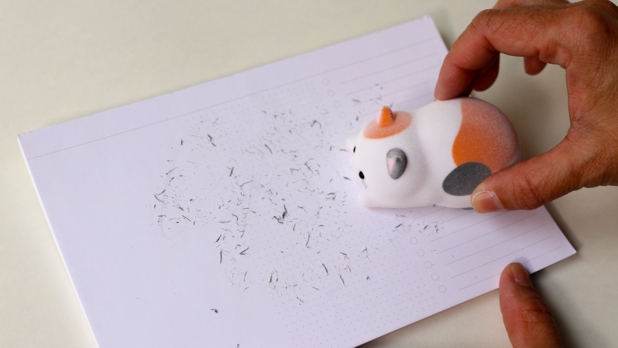 Mogu Mogu Zoo Desk Cleaner