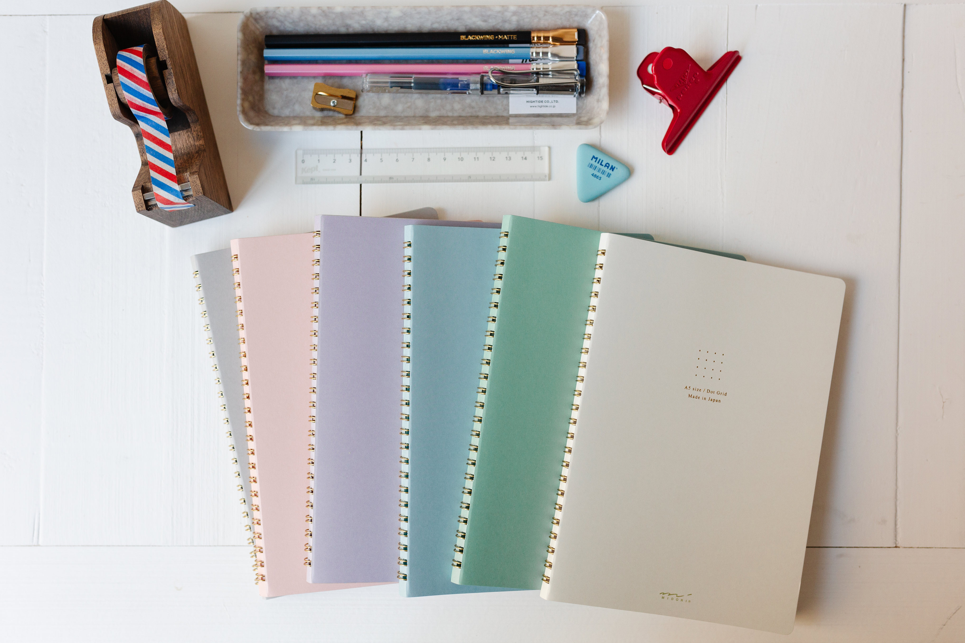 Midori Color Dot Grid A5 - Ring Notebook