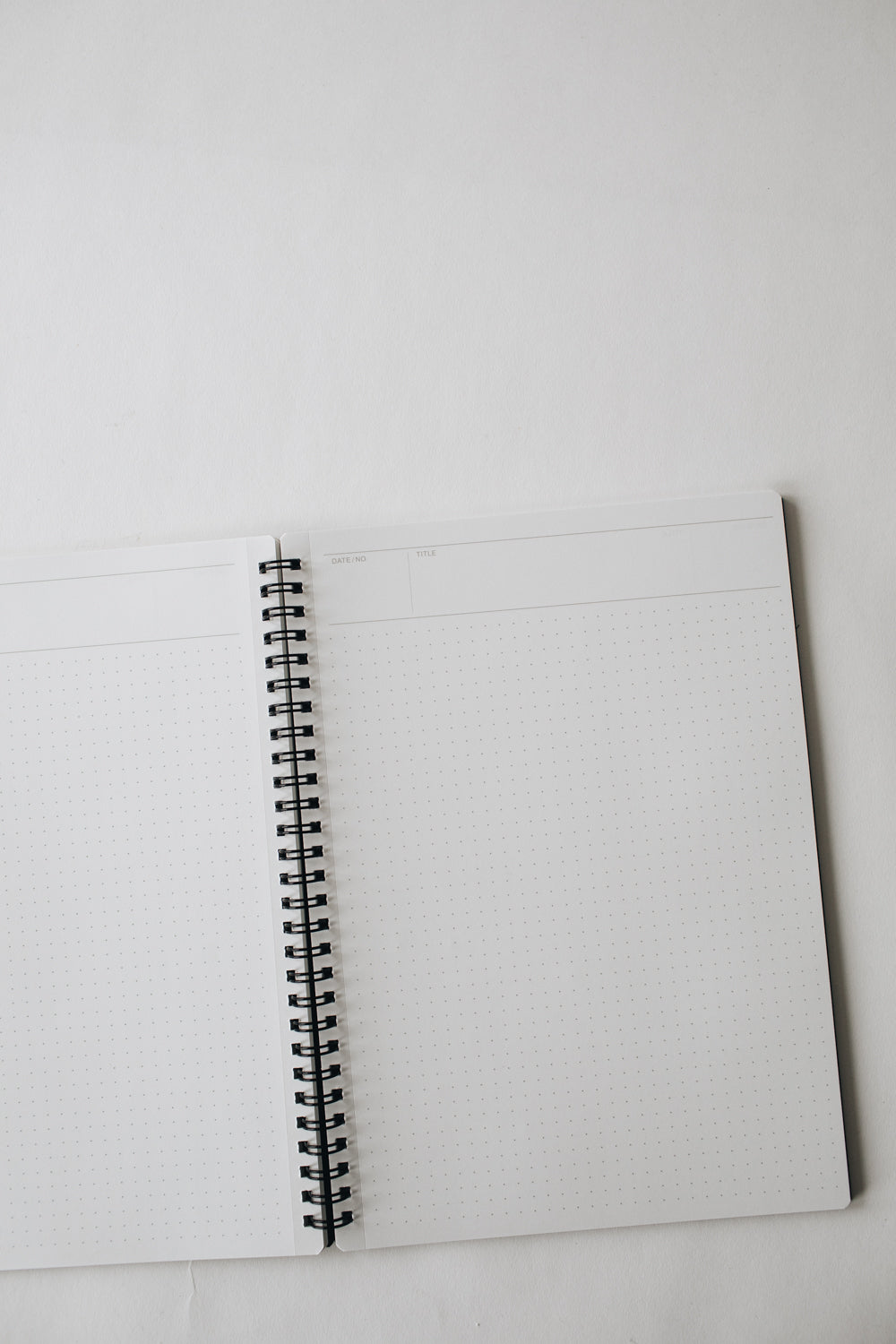 Maruman Mnemosyne B5 Notebook - Dot Grid