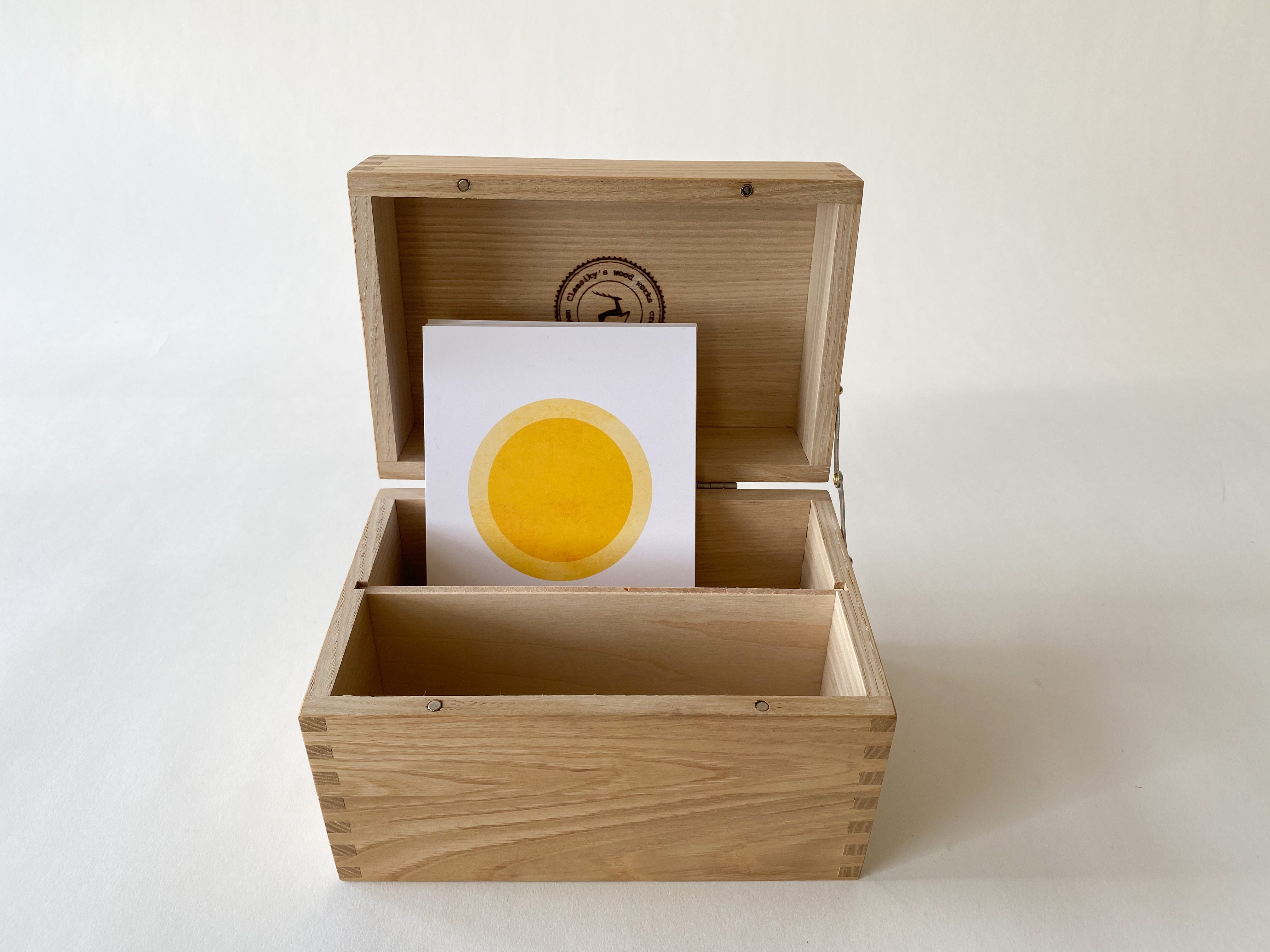 Chestnut Postcard Case