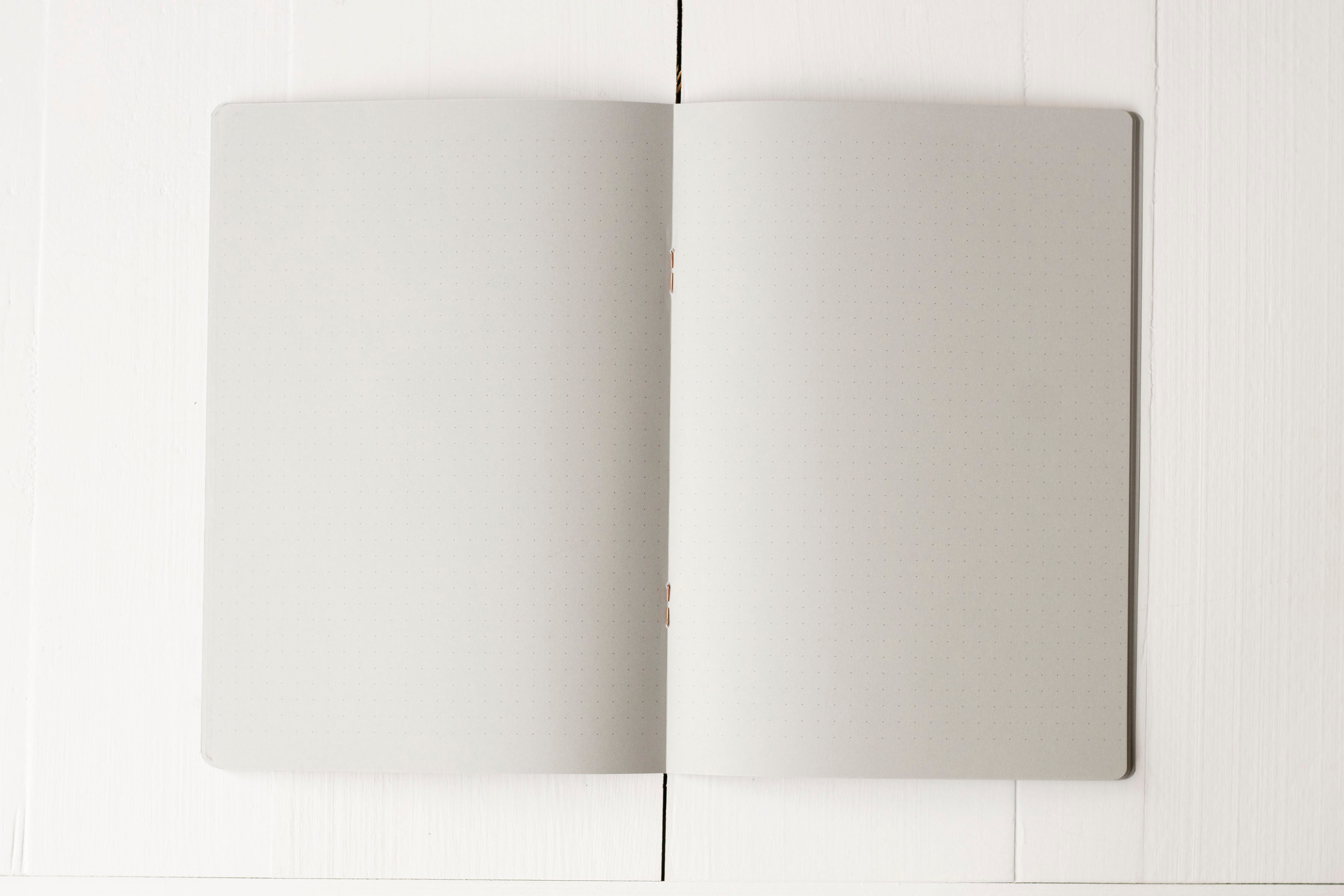 Midori Color Dot Grid A5 - Notebook