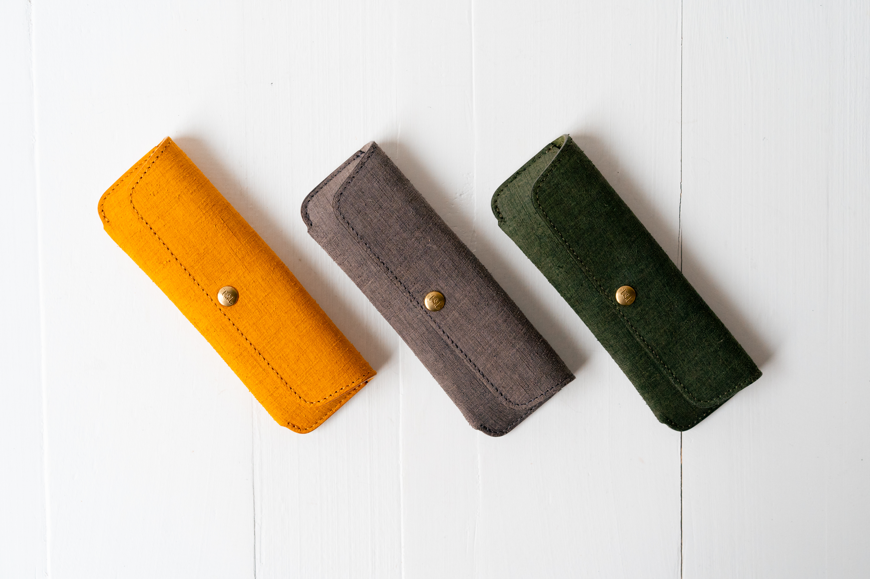 Scratched Leather Small Flap Pen Case - Green