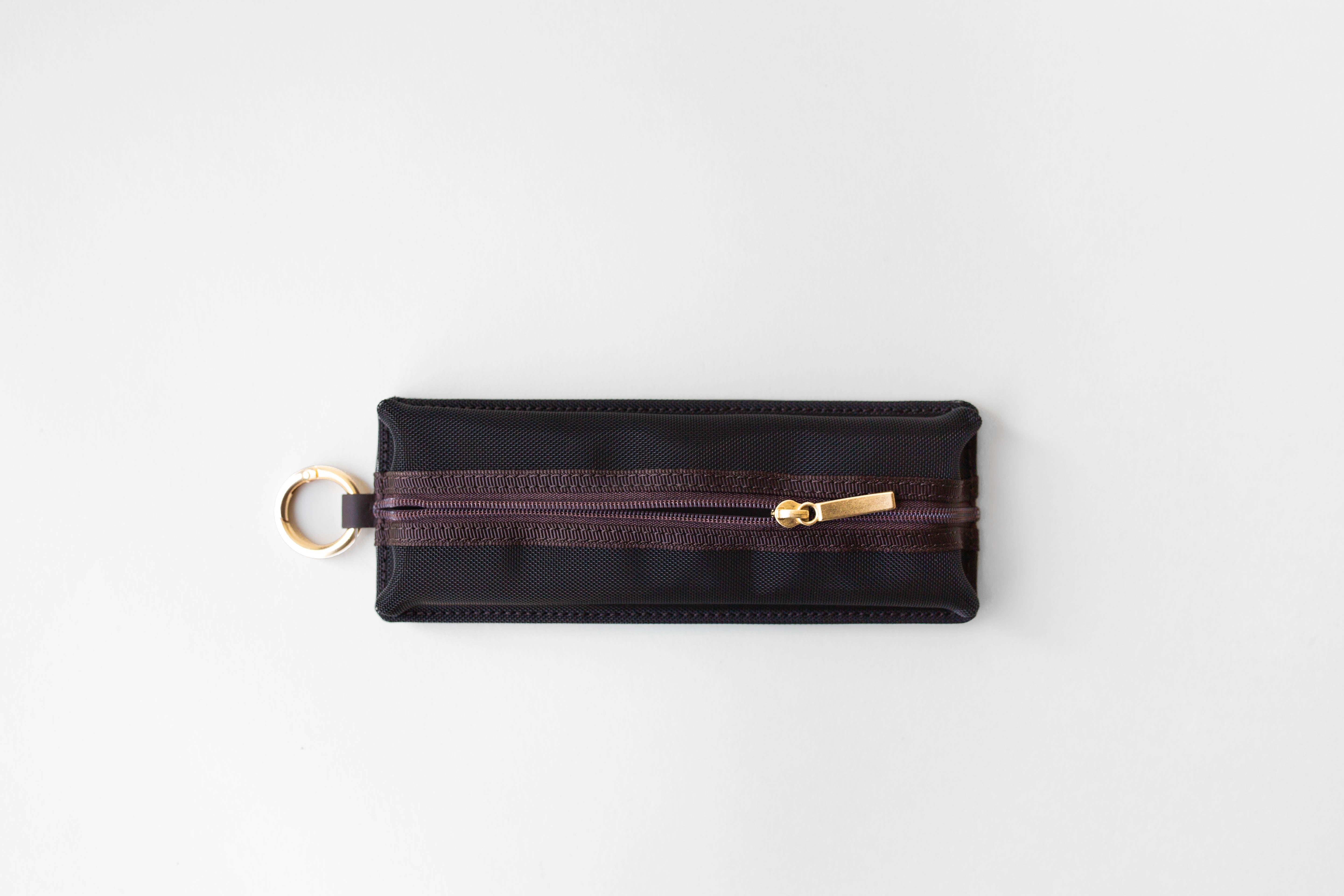 EMILy Flat Pen Case