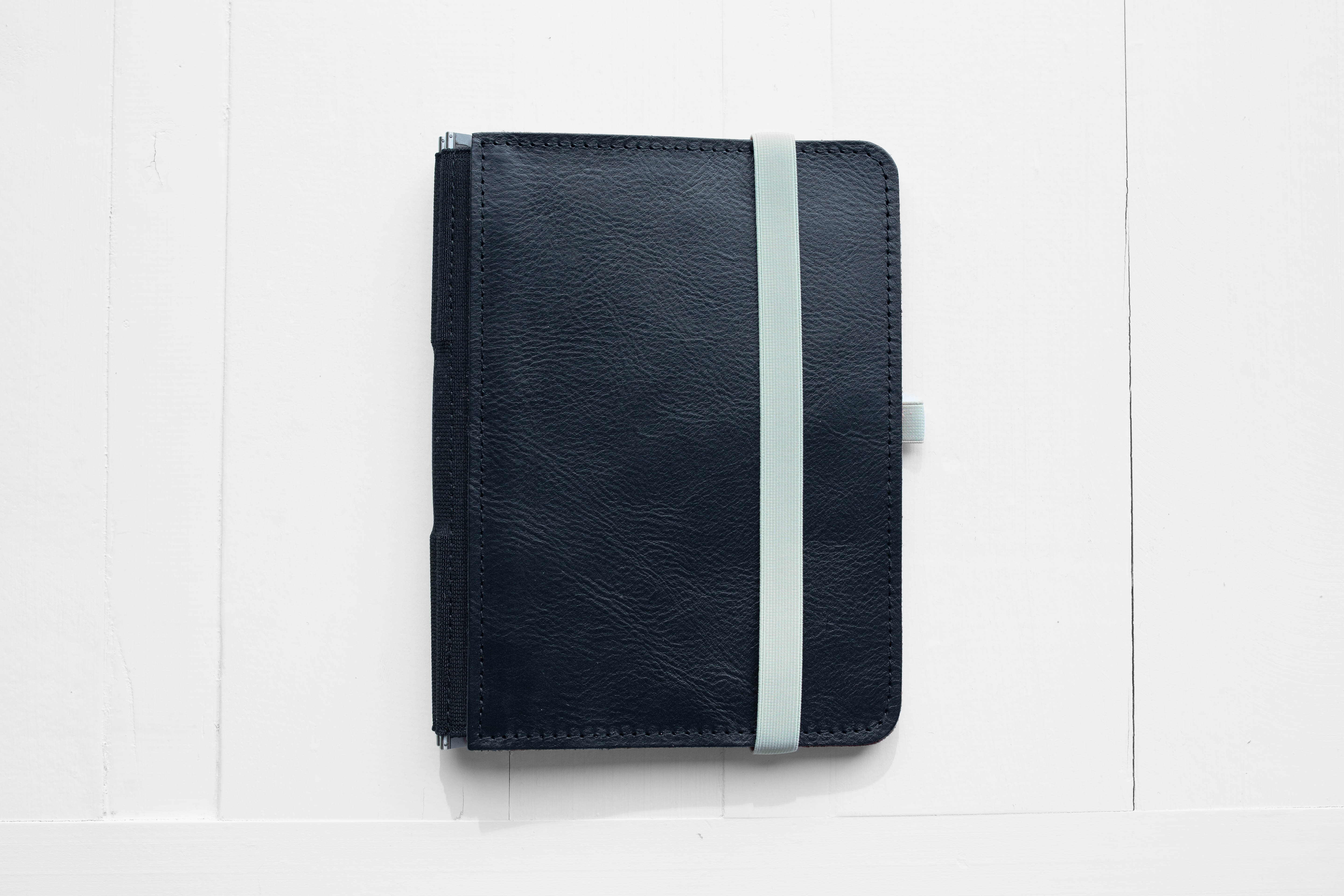 Taschenbegleiter LTD_033 - A5 Medium (Black/Rose/Beige)