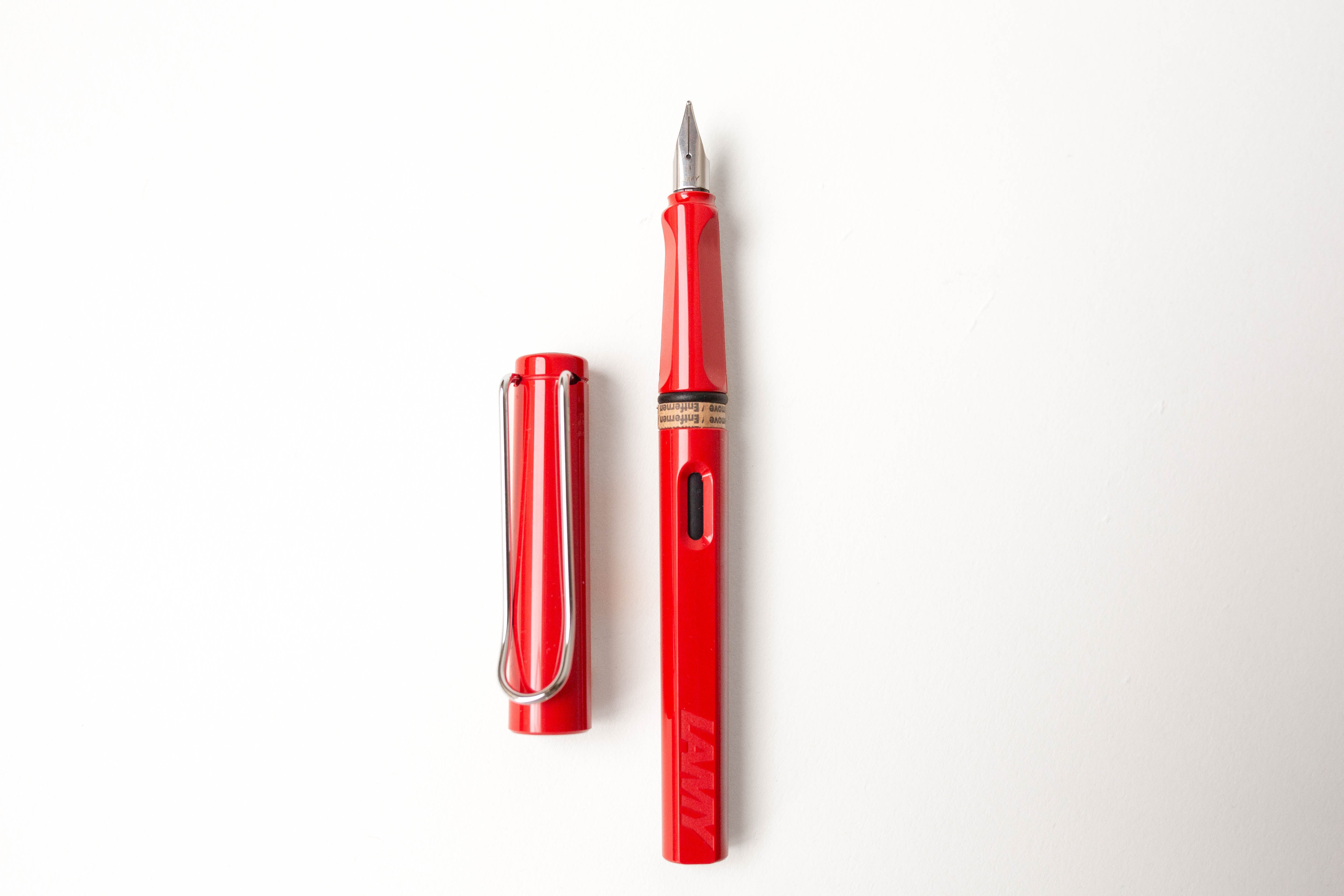 LAMY Safari Fountain Pen - Red