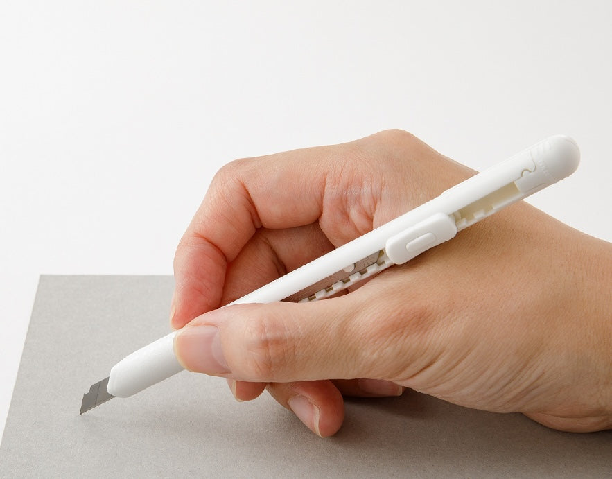 Midori Pen Cutter White