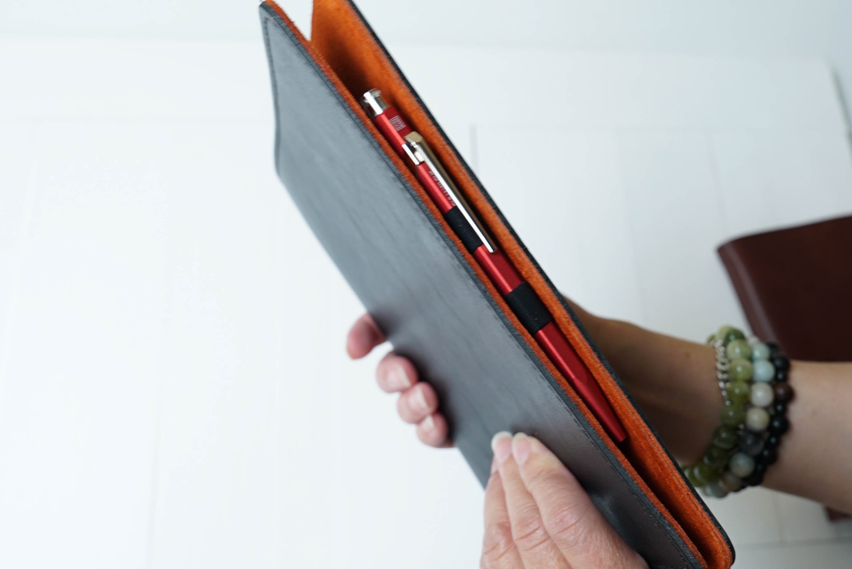 Taschenbegleiter WK 24 - A5 Medium (Dark Brown/Russet Orange/No enclosure)