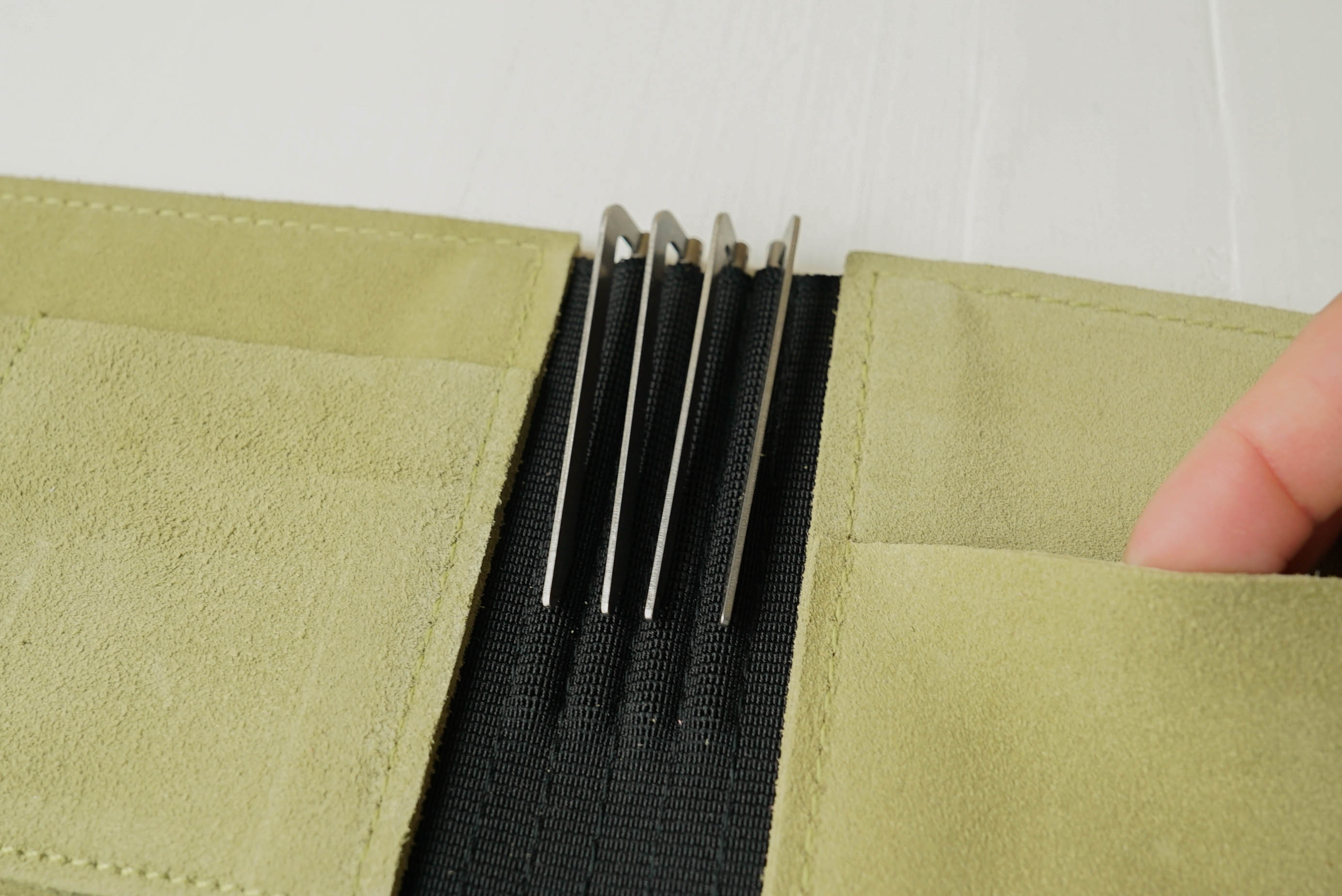 Taschenbegleiter LTD 020 - A5 Medium (Light Brown/Suede Light Olive/Olive)