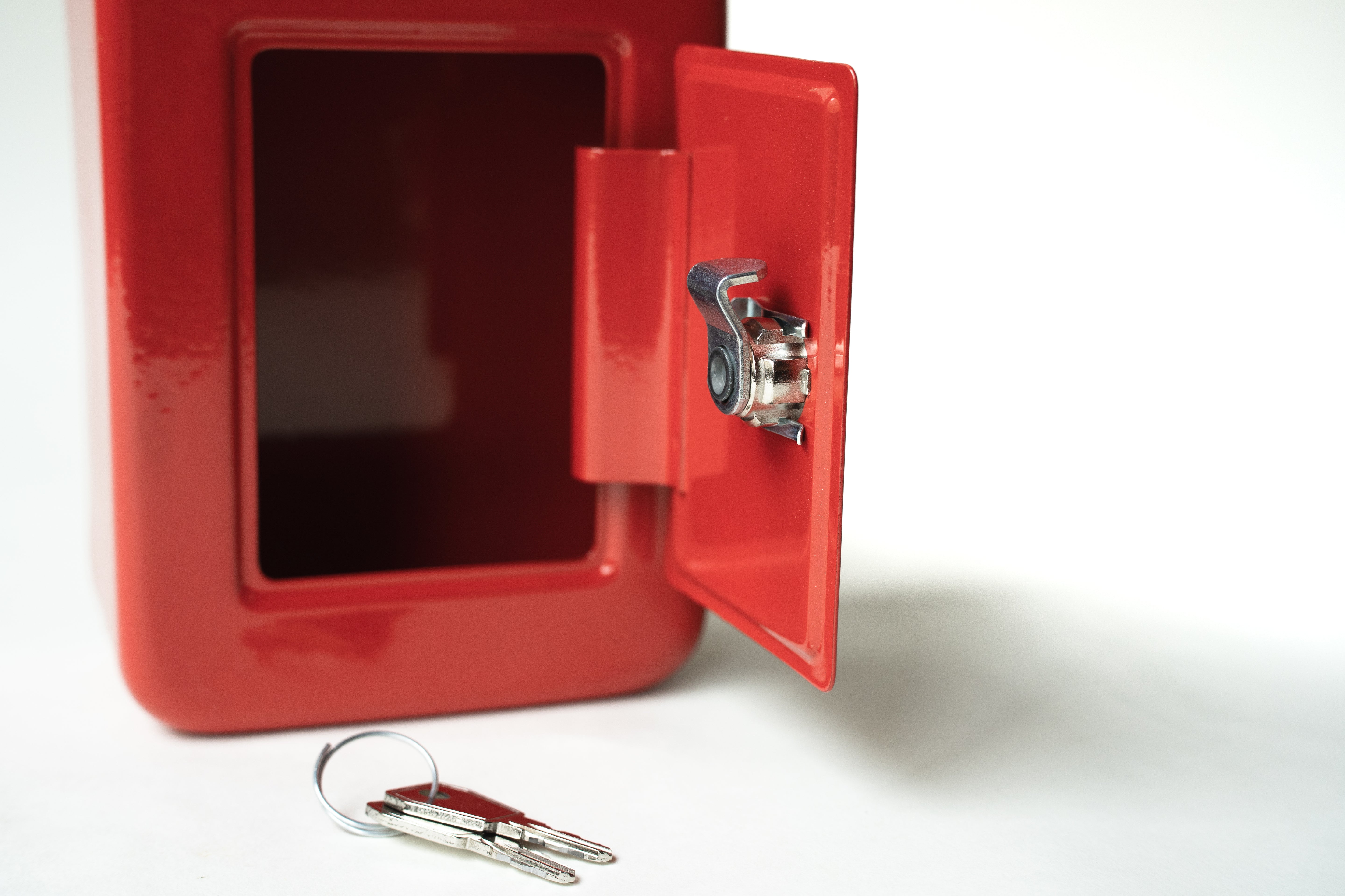 Vertical Cash Box
