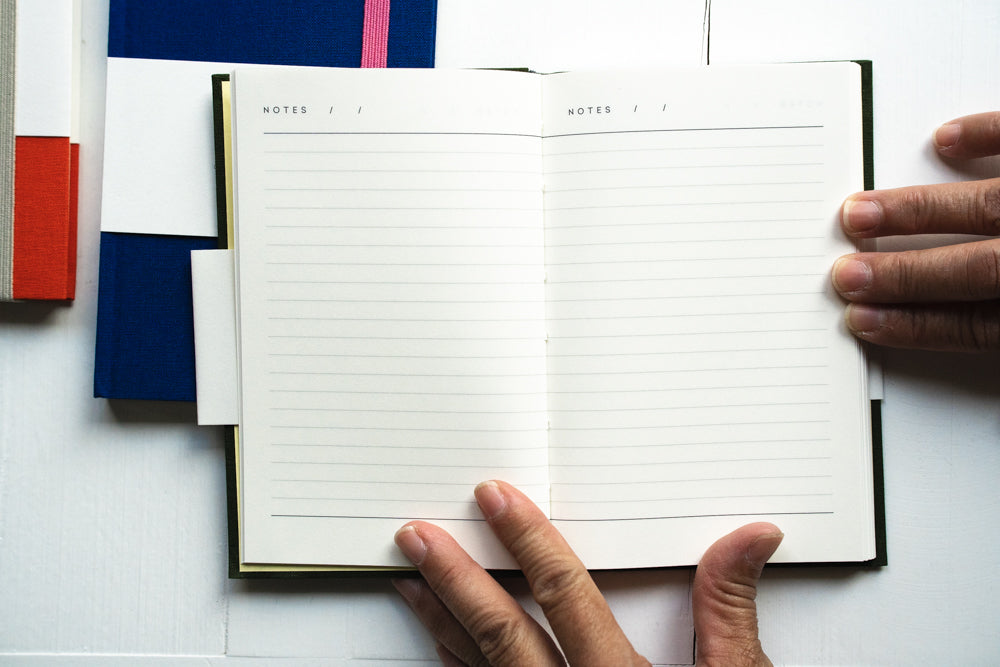 BEA Small Notebook with elastic band - Ruled