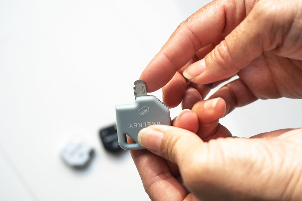 Akelkey 2 Way Box Opener