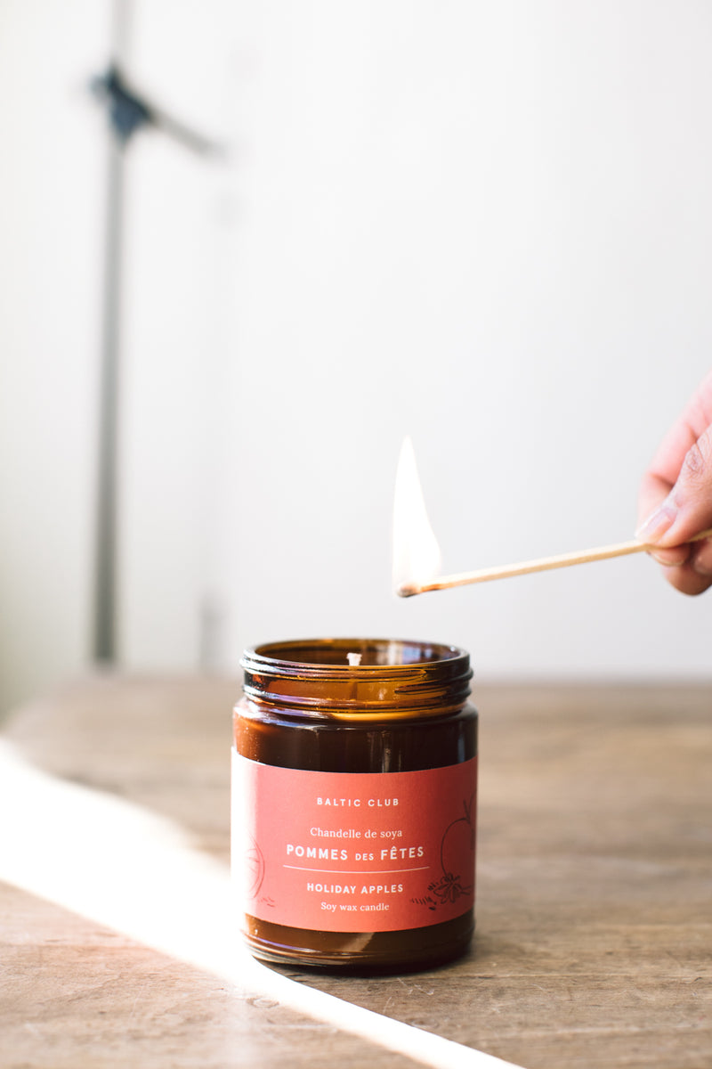 Holiday Apples Candle
